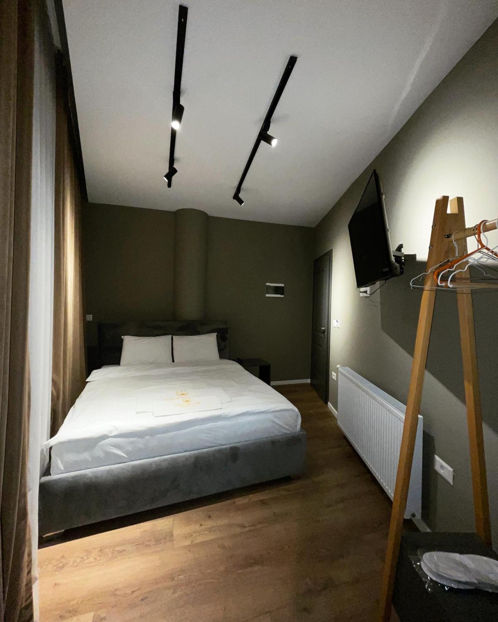 Grand Jnk Boutique Hotel Kukes Bagian luar foto