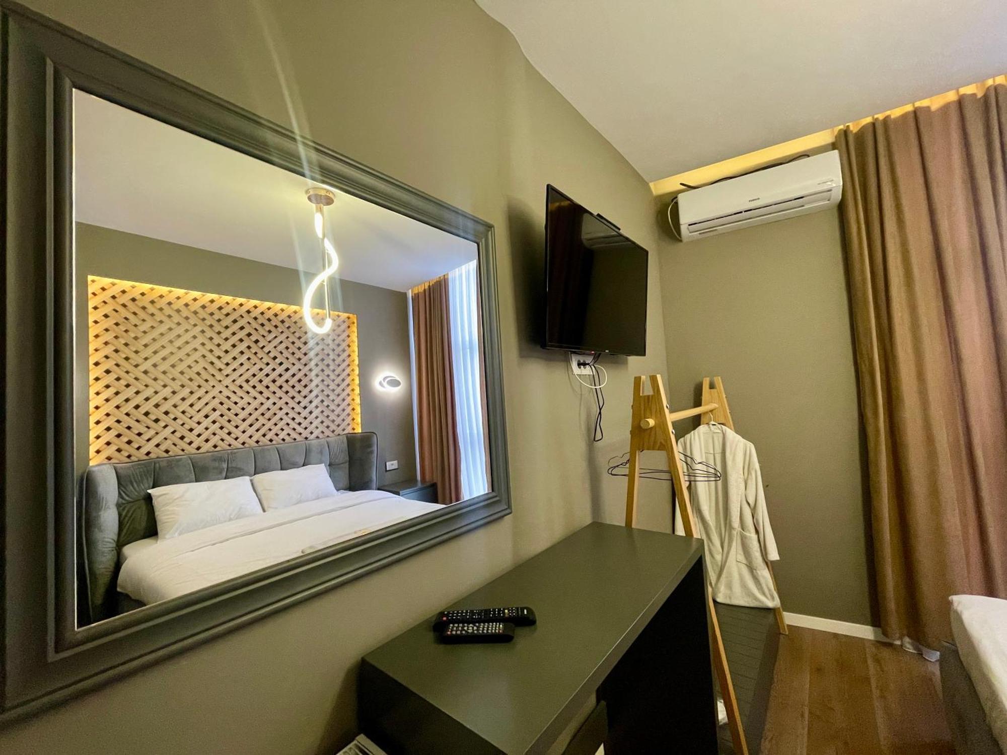 Grand Jnk Boutique Hotel Kukes Bagian luar foto