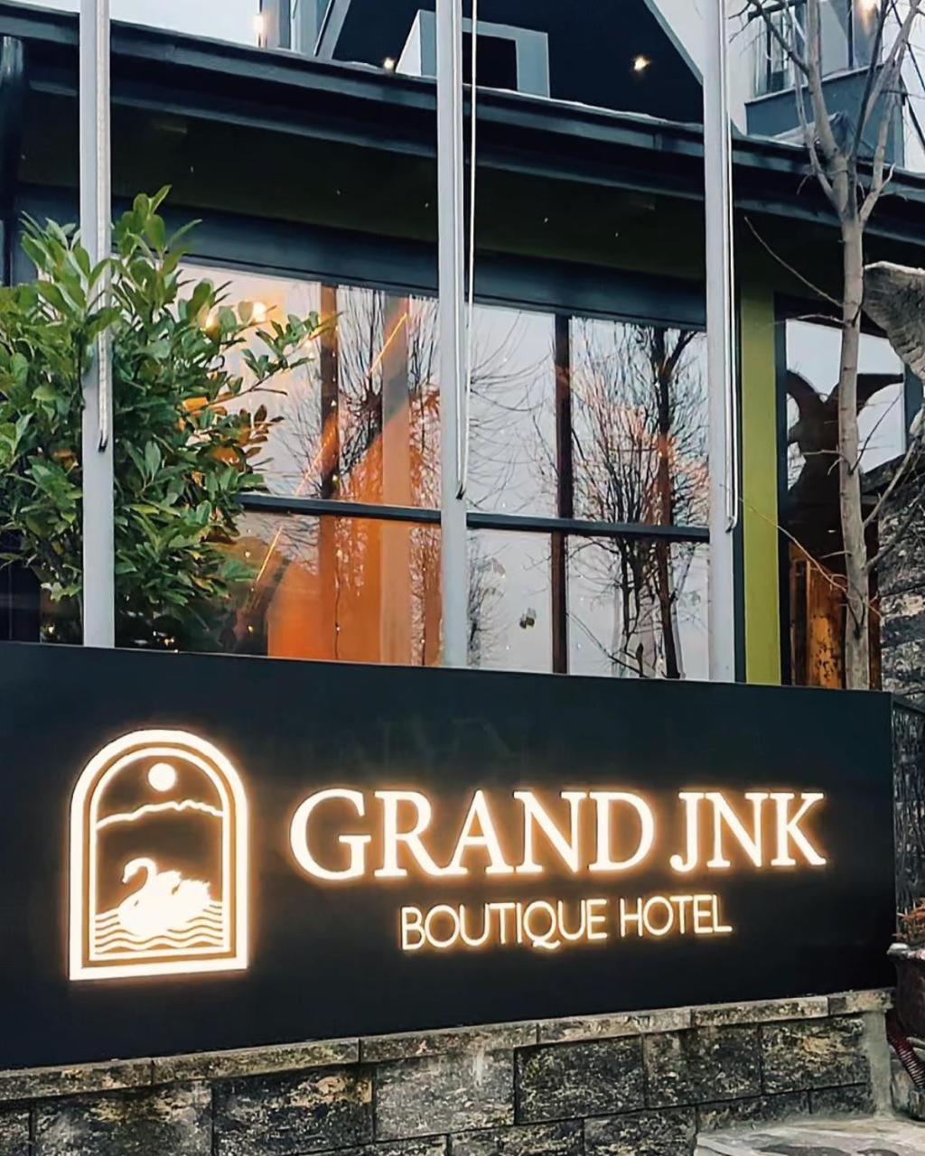 Grand Jnk Boutique Hotel Kukes Bagian luar foto